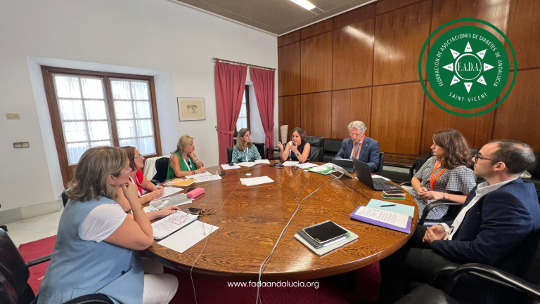 FADA se ha reunido este miércoles con la consejera de Salud de la Junta de Andalucía